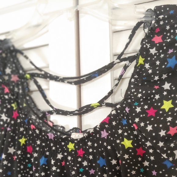 Star Pattern Top - Picture 5 of 7